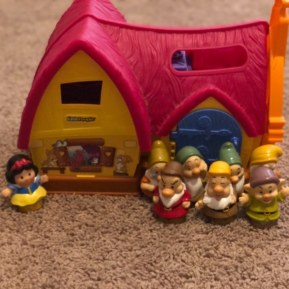 fisher-price little people disney princess snow white's cottage snow white dwarf - Picture 1 of 7